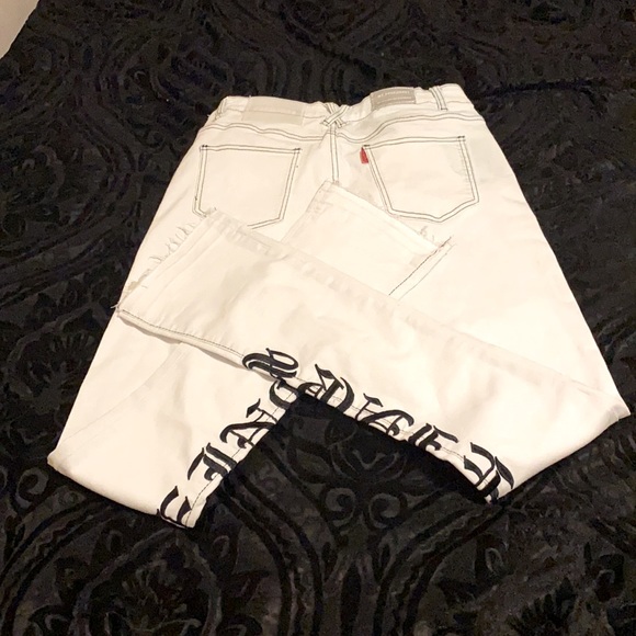 Authentic Jean - Picture 5 of 5